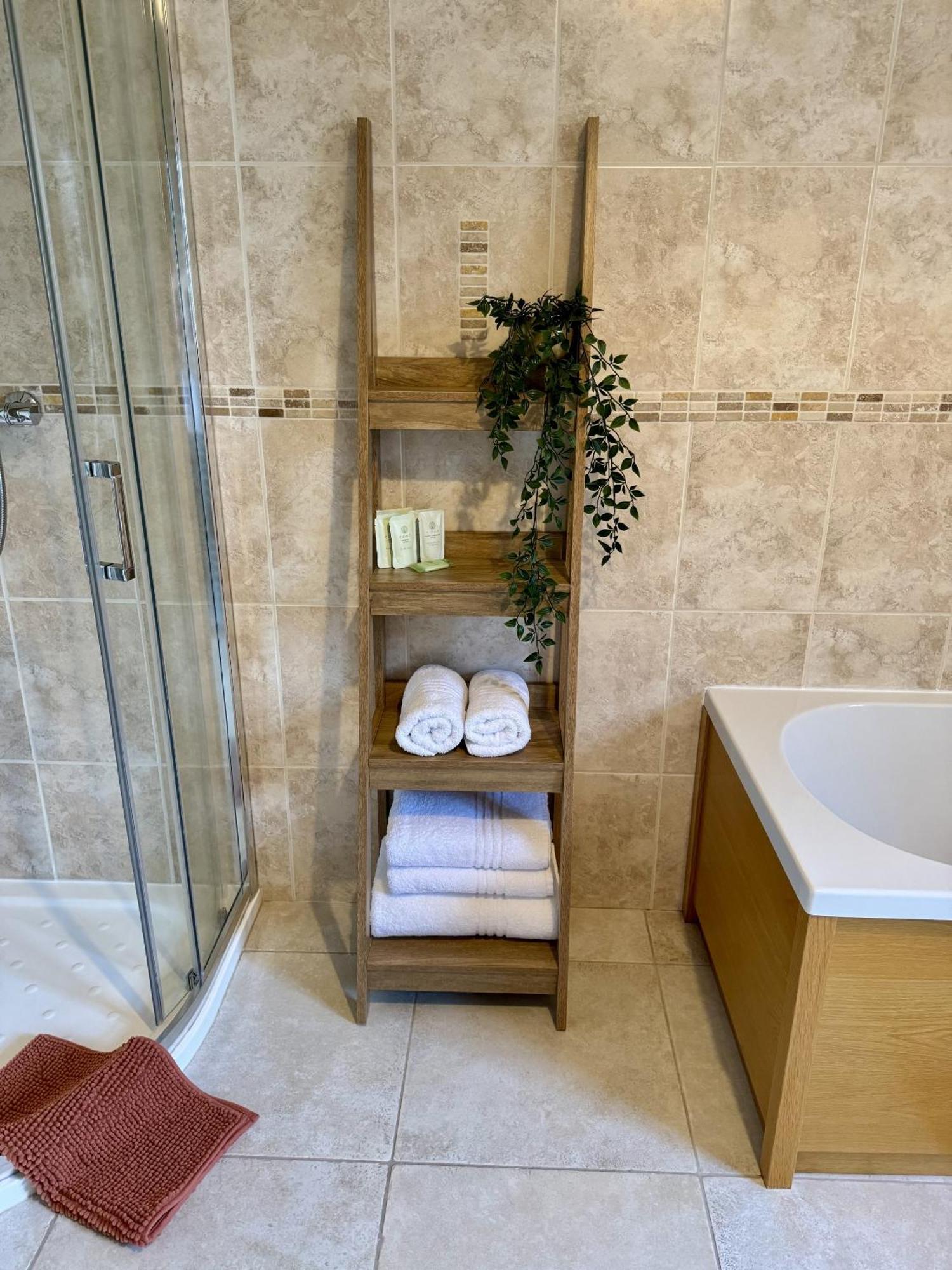 Mourne Country House Bed And Breakfast Kilkeel Oda fotoğraf